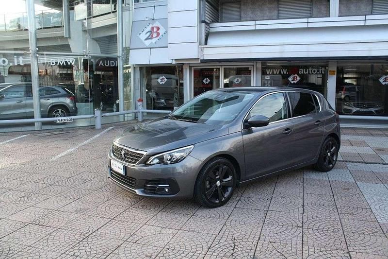 Grigio Usata 2020 Peugeot 308 GT-line Tre volumi | 13.500 € (Buon prezzo) - Immagine 1/4