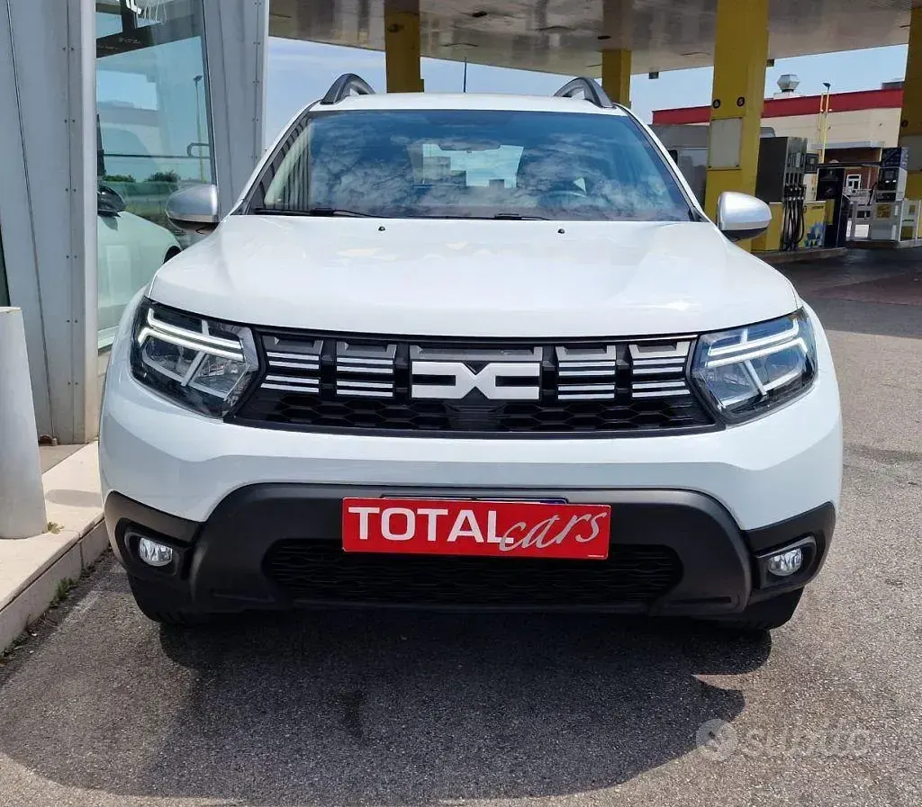 Usata Dacia Duster Expression 116 CV (85 kW) 2024 Bianco pastello SUV