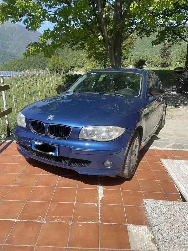 Usata BMW 118 122 CV (89 kW) 2005 Blu Utilitaria