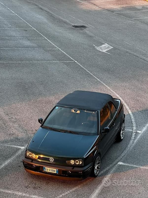 Usata VW Golf Cabriolet 90 CV (66 kW) 1994 Verde Cabrio