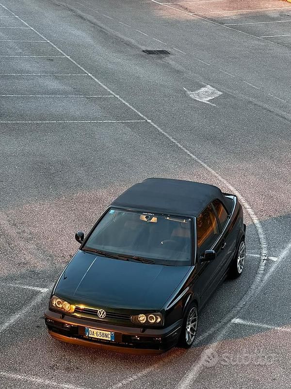 Usata VW Golf III 90 CV (66 kW) 1994 Verde Cabrio