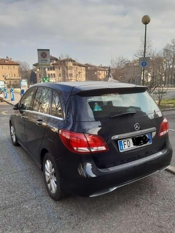 Usata Mercedes B160 Business 90 CV (66 kW) 2016 Utilitaria