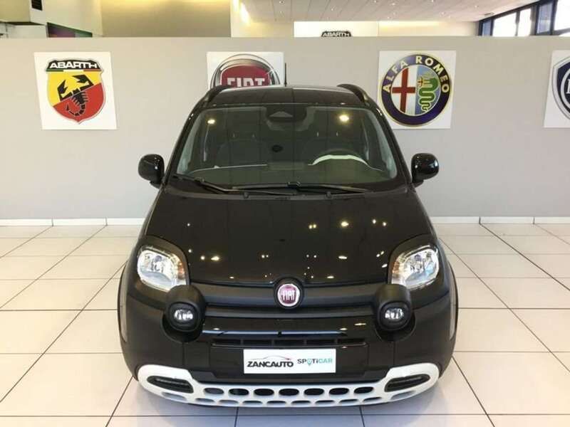 Usata Fiat Panda S 70 CV (51 kW) 2024 Nero cinema Utilitaria