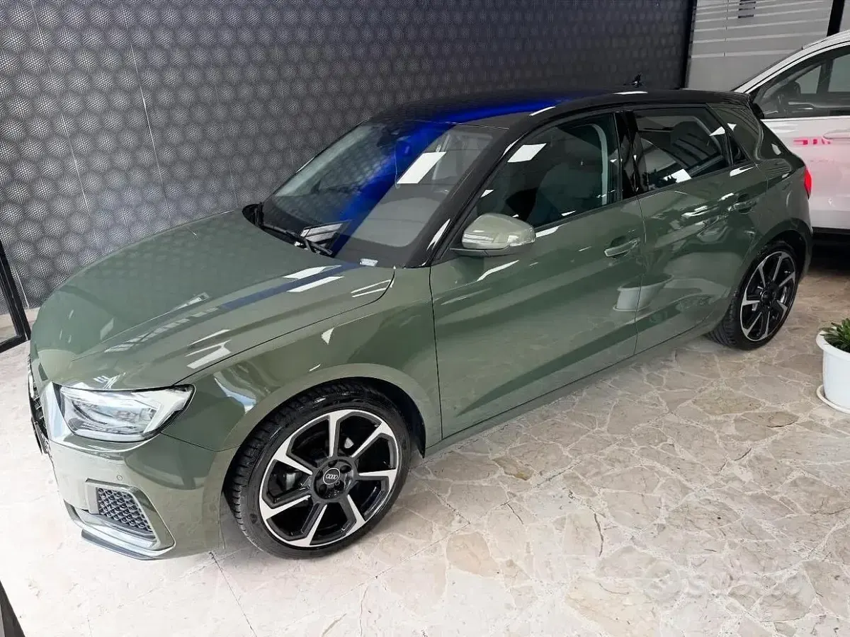 Usata Audi A1 Admired 95 CV (69 kW) 2024 Verde SUV