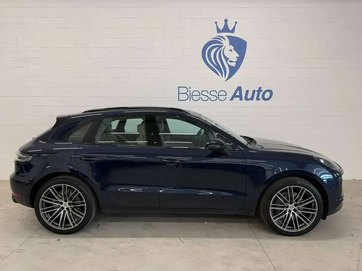 Usata Porsche Macan 354 CV (260 kW) 2020 Blue night SUV