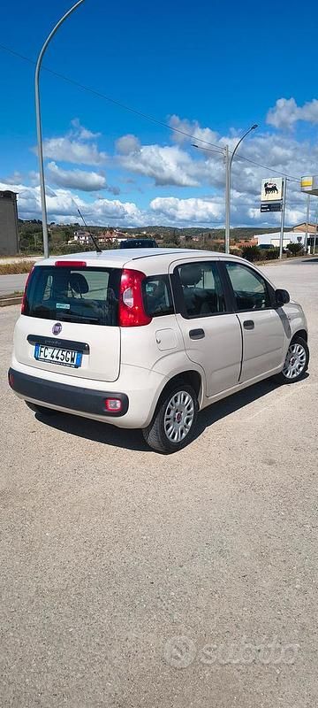 Usata Fiat Panda Lounge 69 CV (50 kW) 2016 Utilitaria