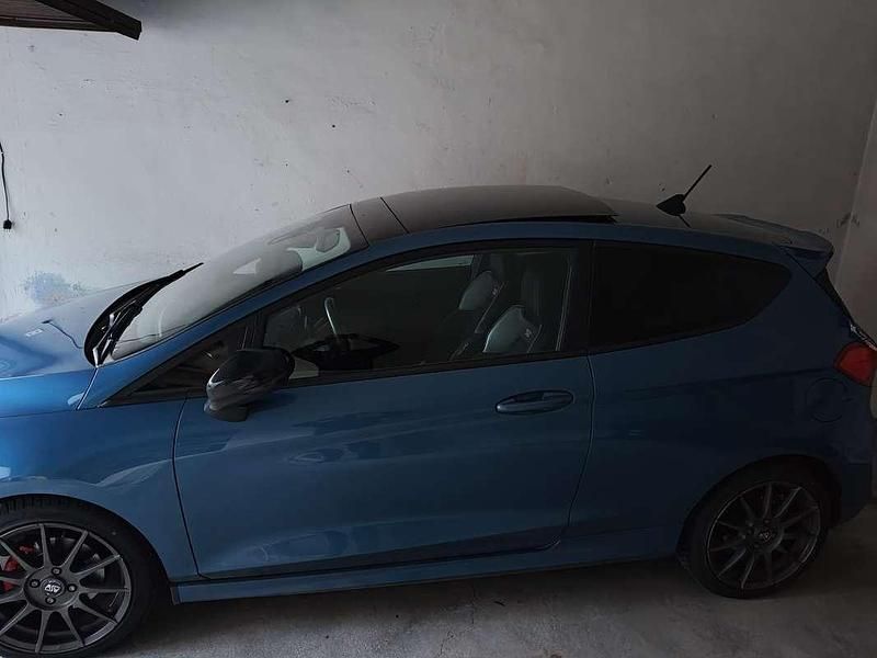 Usata Ford Fiesta ST 205 CV (150 kW) 2019 Blu/azzurro Utilitaria
