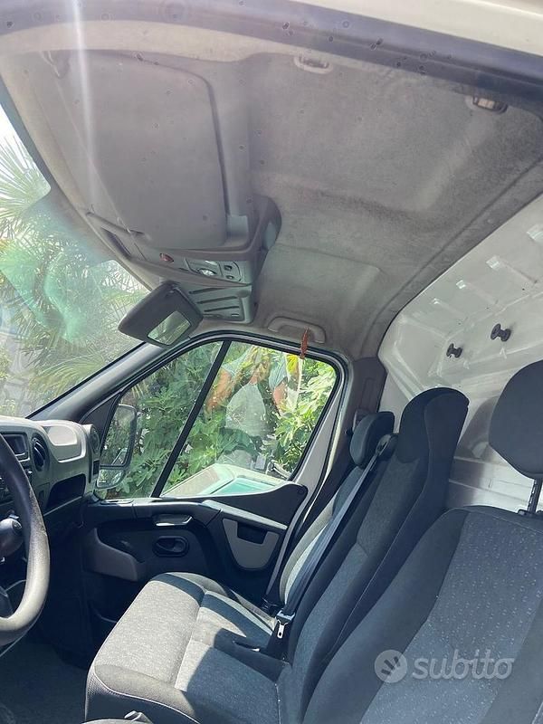 Usata Opel Movano 130 CV (95 kW) 2015 Bianco Furgone