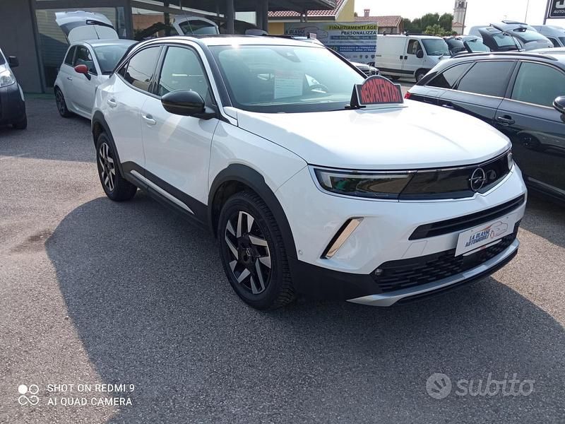 Bianco Usata 2024 Opel Mokka SUV | 20.990 € (Molto cara) - Immagine 1/4