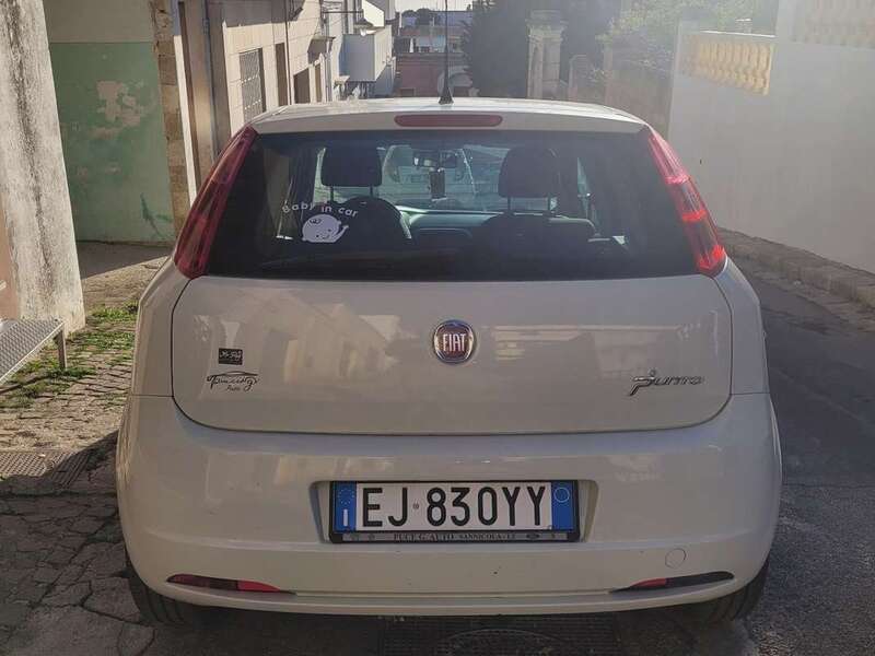 Usato 2011 Fiat Grande Punto 1.4 Benzin 77 CV (6.000 €)