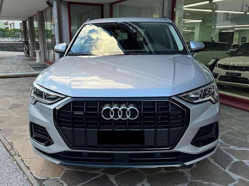 Usata Audi Q3 190 CV (139 kW) 2019 Argento fioretto metall. SUV