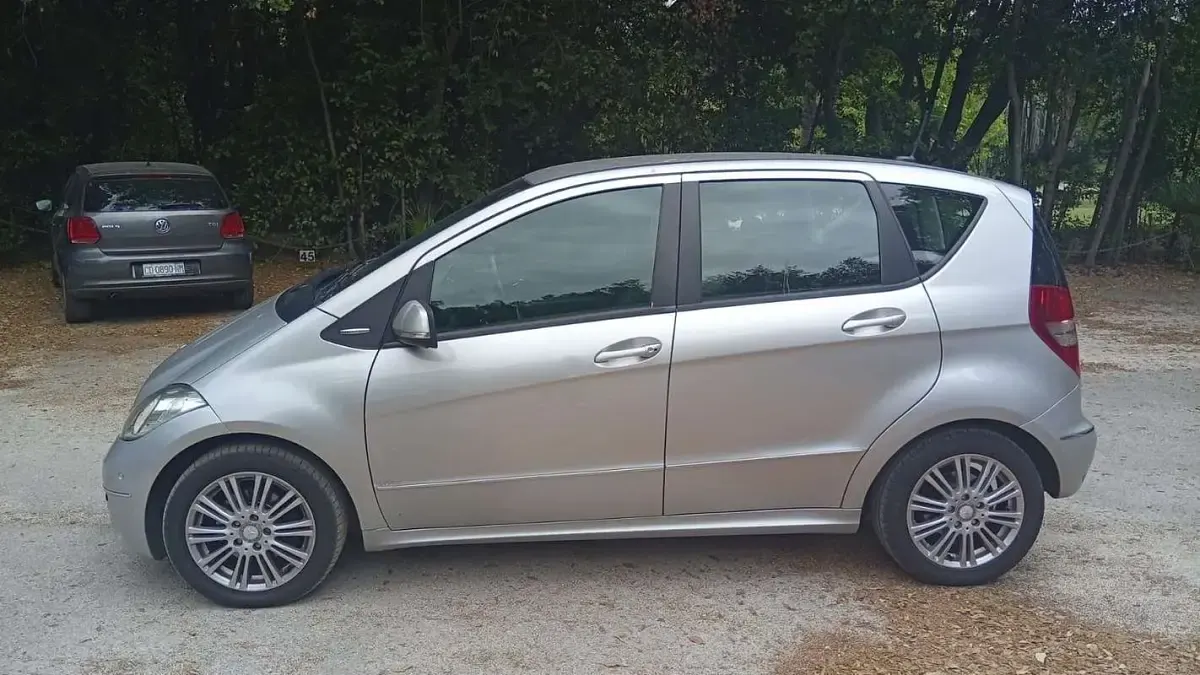 Usata Mercedes A180 Avantgarde 109 CV (80 kW) 2012 Berlina