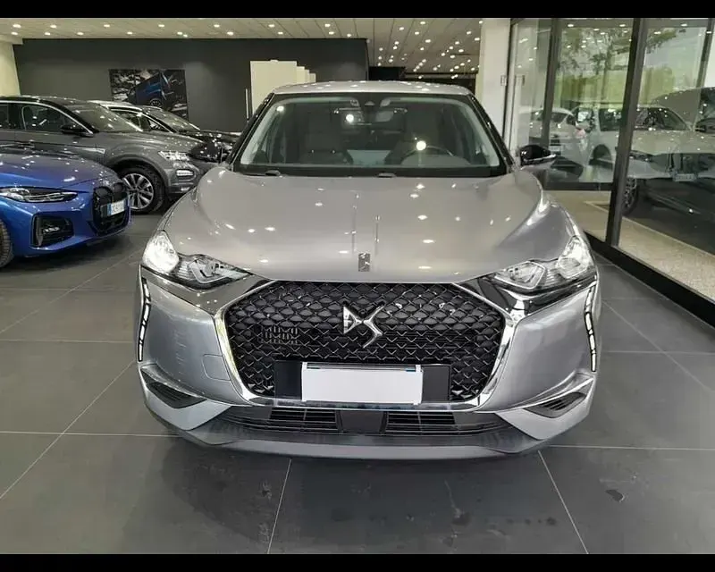 Usata DS Automobiles DS3 So Chic 101 CV (74 kW) 2020 Bianco