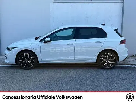 Usata VW Golf VIII 204 CV (150 kW) 2024 Bianco Utilitaria