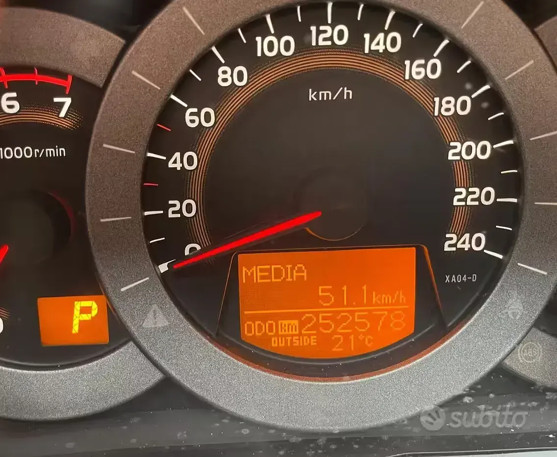 Usata Toyota RAV4 Style 150 CV (110 kW) 2013 Grigio SUV