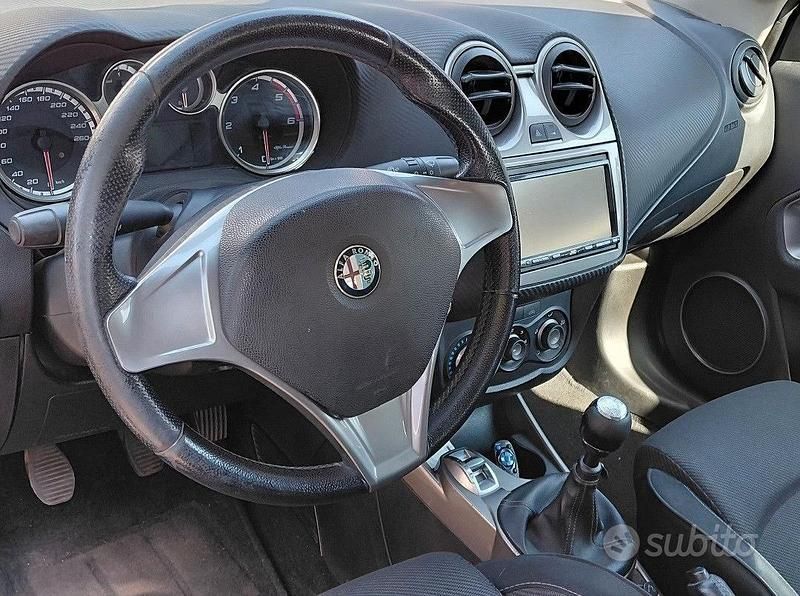 Usata Alfa Romeo MiTo 140 CV (102 kW) 2010 Nero Utilitaria