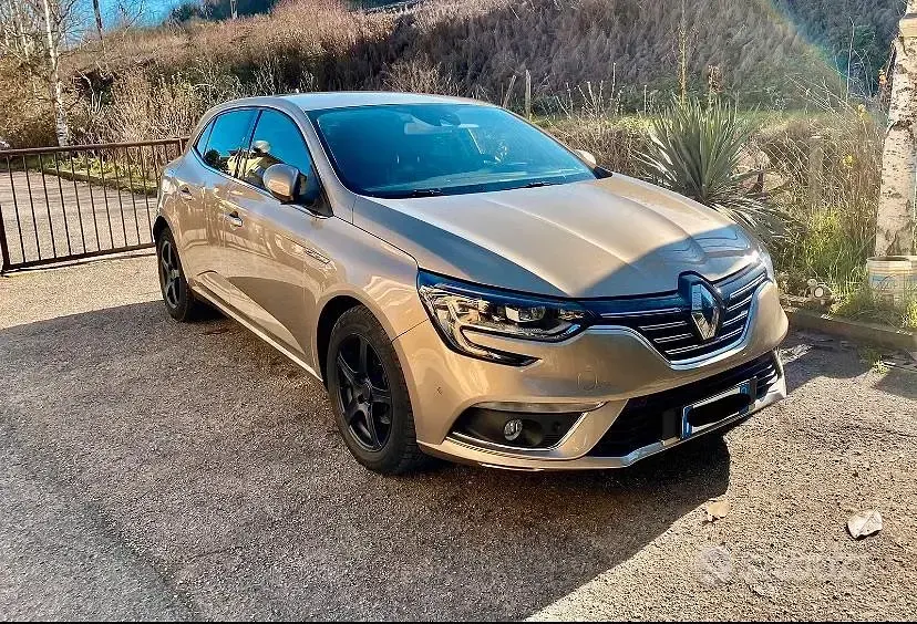 Usata Renault Mégane 110 CV (80 kW) 2016 Berlina