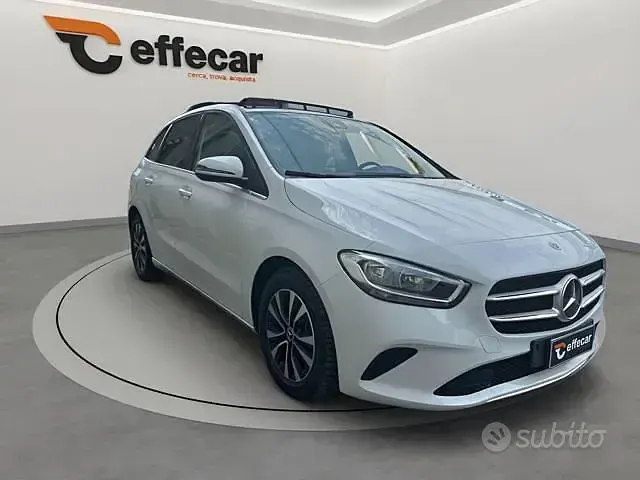 Usata Mercedes B200 150 CV (110 kW) 2022 Bianco Utilitaria