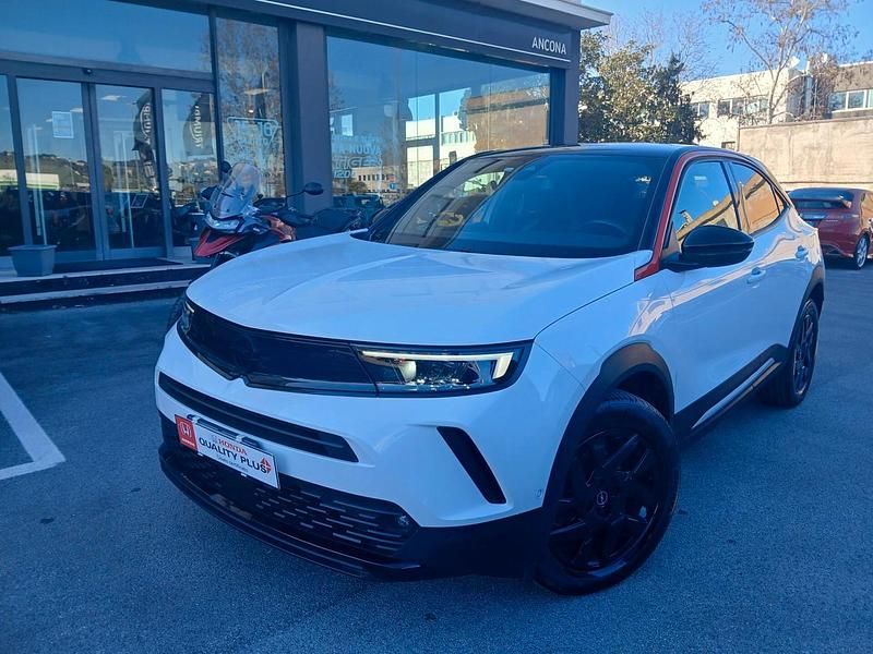 Usata Opel Mokka GS Line 100 CV (73 kW) 2021 Bianco SUV