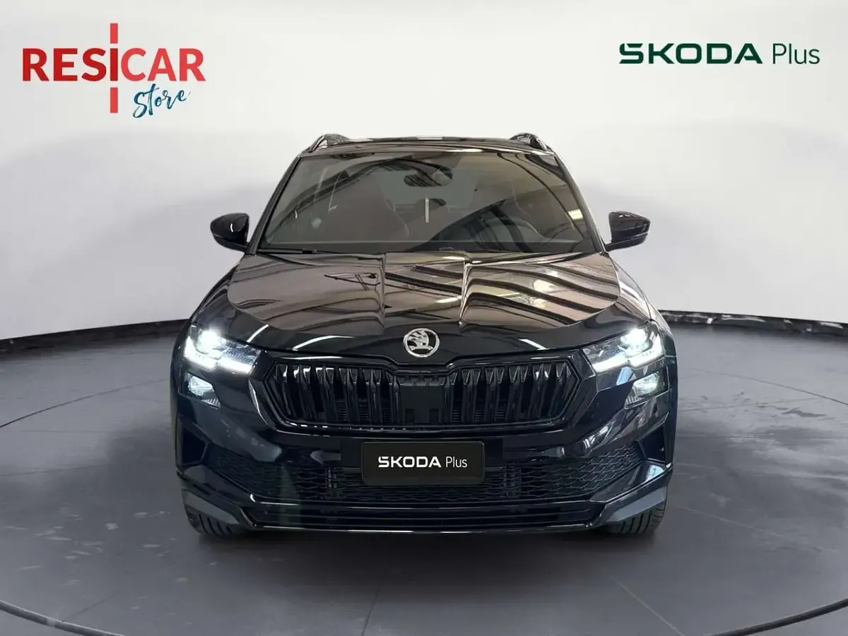 Usata Skoda Karoq SportLine 150 CV (110 kW) 2024 Nero metallizzato SUV