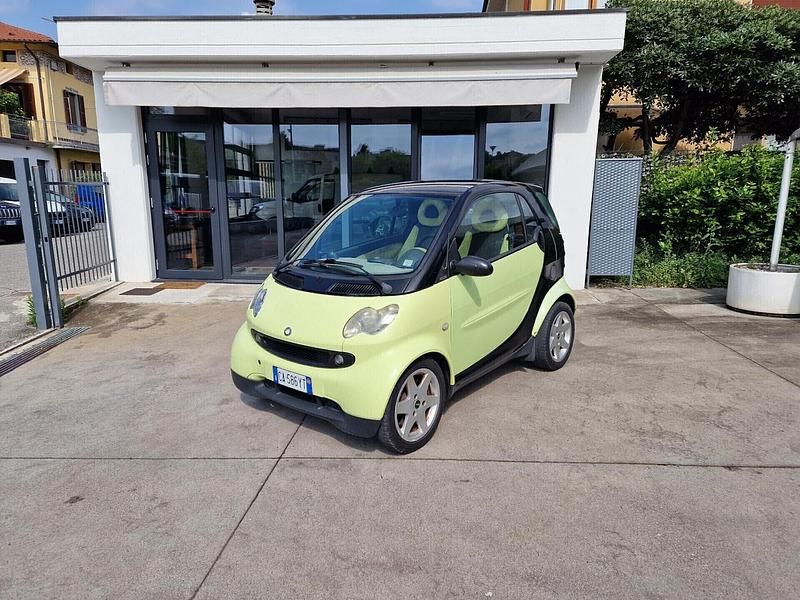 Verde Usata 2003 Smart ForTwo Coupé Pulse Due volumi | 1000 € (Super prezzo) - Immagine 1/4