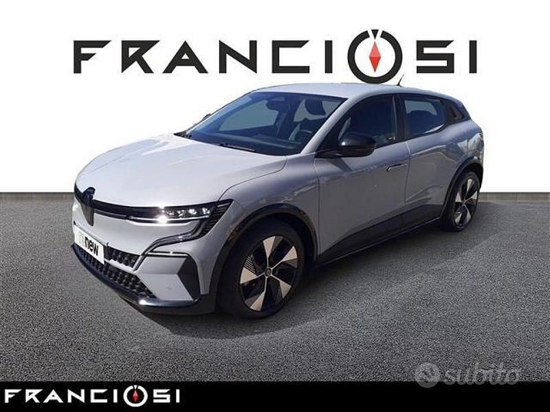 Begagnad Renault Megane E-Tech Equilibre 55 kW (75 HK) 2022 Grå
