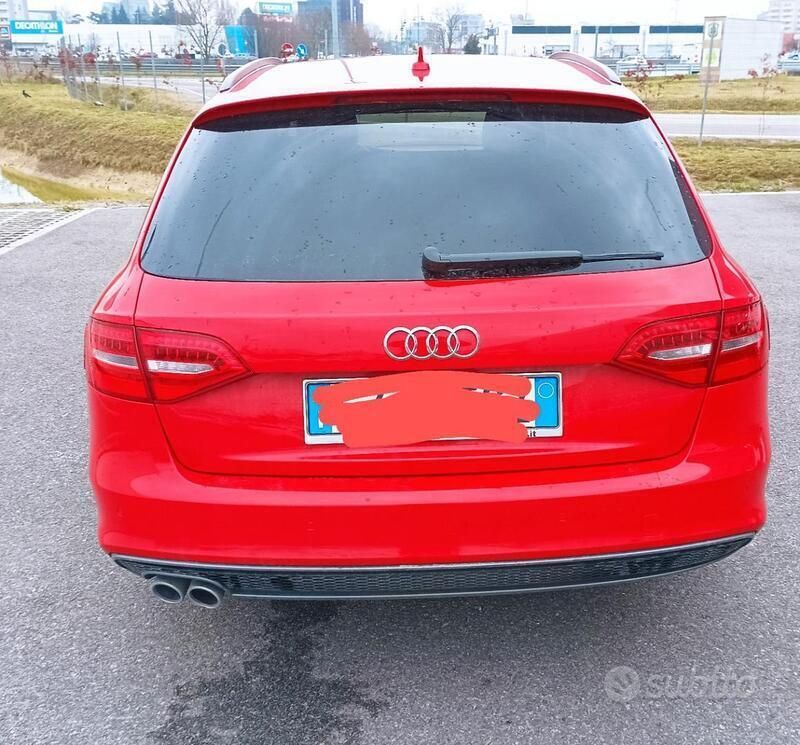 Usata Audi A4 S-Line 150 CV (110 kW) 2015 Rosso Station wagon