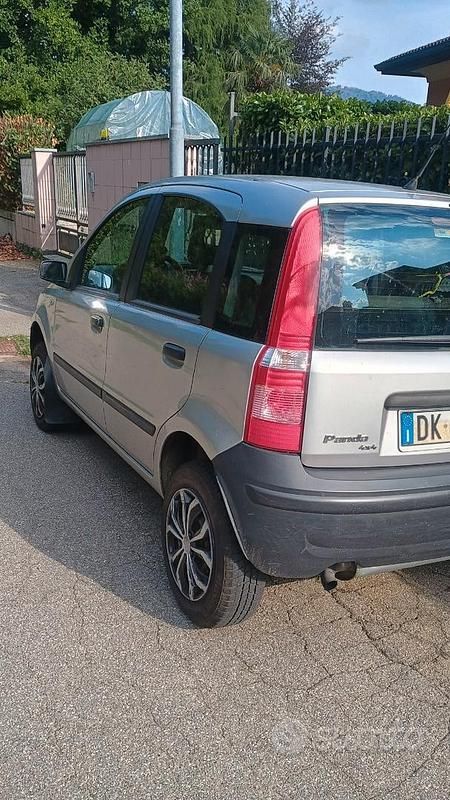 Usata Fiat Panda 4x4 69 CV (50 kW) 2007 Grigio Utilitaria