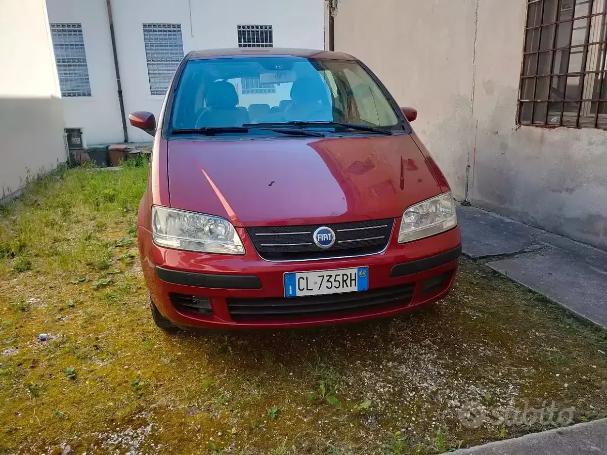 Usata Fiat Idea 95 CV (69 kW) 2004 Monovolume