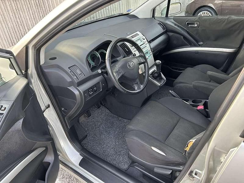 Usata Toyota Corolla Verso 116 CV (85 kW) 2005 Monovolume