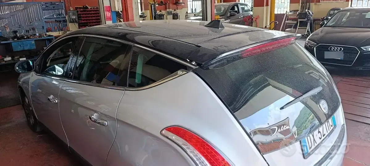 Usata Lancia Delta 120 CV (88 kW) 2009 Utilitaria