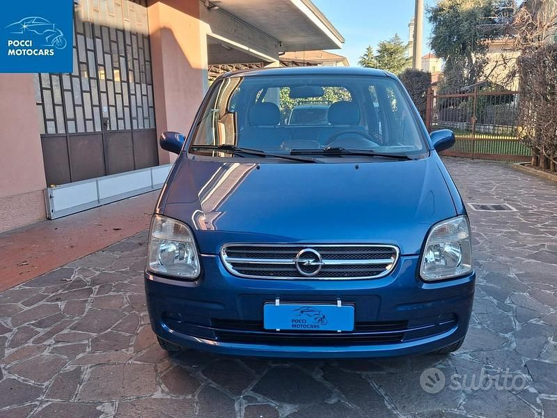 Usata Opel Agila Club 59 CV (43 kW) 2003 Blu Monovolume