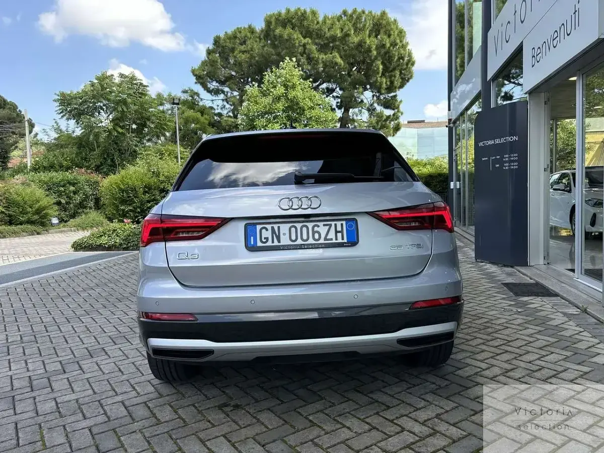 Usata Audi Q3 Advanced 150 CV (110 kW) 2021 Argento SUV