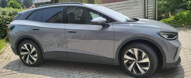 Usata VW ID.4 Pro 188 kW (256 CV) 2024 Grigio SUV