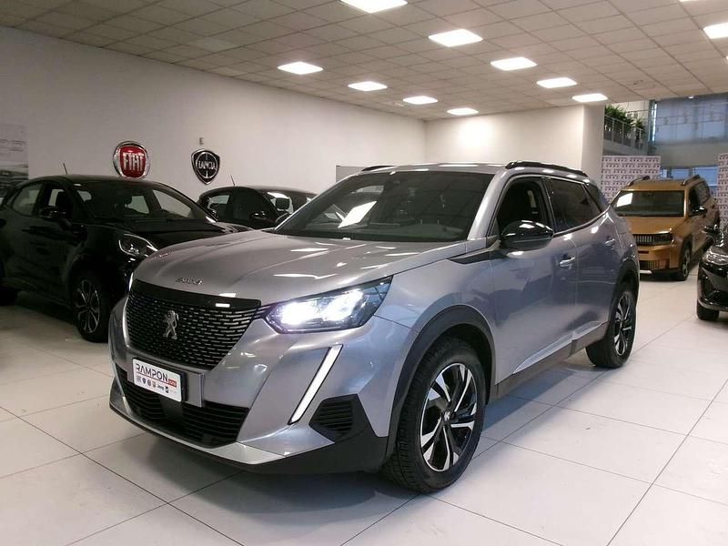 Usata Peugeot 2008 Allure 101 CV (74 kW) 2023 Grigio SUV