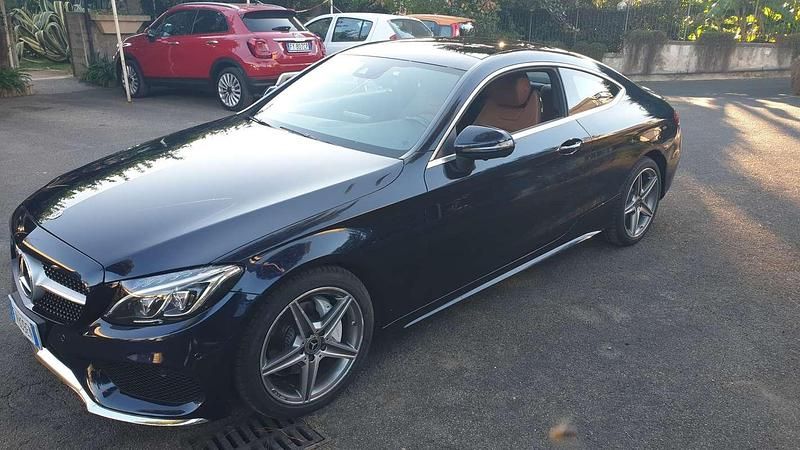 Usata Mercedes C220 Premium 170 CV (125 kW) 2018 Blu/azzurro Coupé