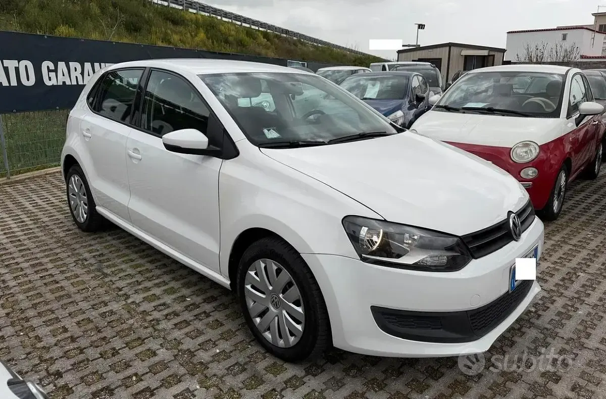 Usata VW Polo Trendline 75 CV (55 kW) 2014 Bianco Berlina
