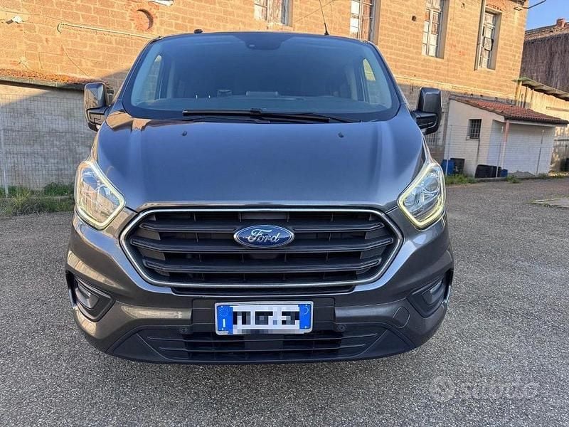 Usata Ford Transit Custom Titanium 170 CV (125 kW) 2018 Grigio Berlina