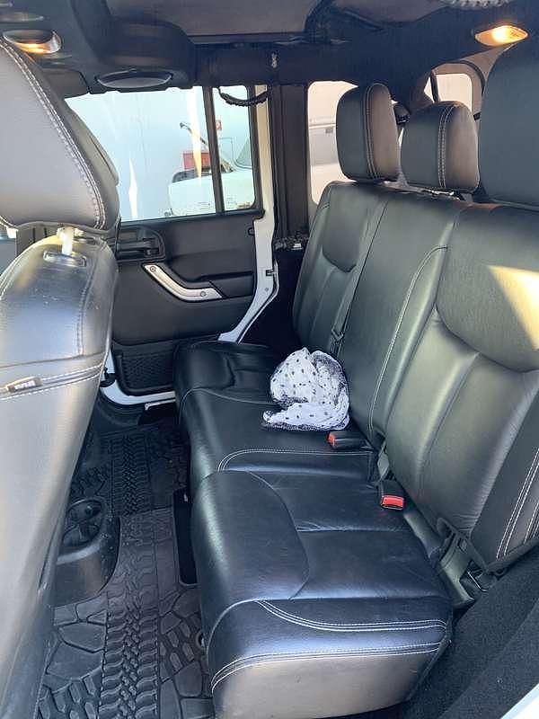 Usata Jeep Wrangler Unlimited Rubicon 200 CV (147 kW) 2014 Bianco SUV