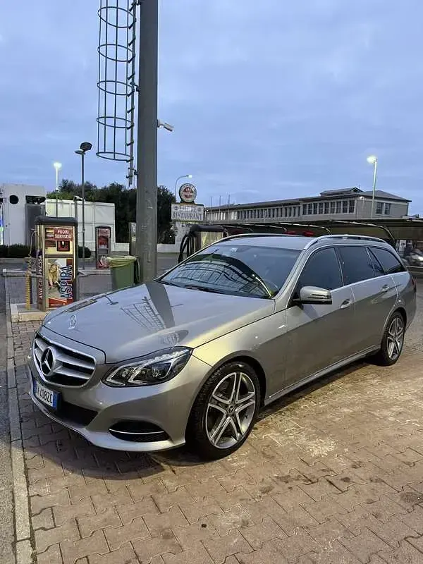 Usata Mercedes E350 Executive 252 CV (185 kW) 2014 Station wagon