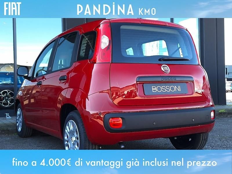 Nuova Fiat Panda Icon 65 CV (47 kW) 2026 Rosso Utilitaria