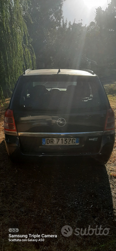 Usato 2008 Opel Zafira 1.6 CNG_Hybrid 97 CV (1.500 €)