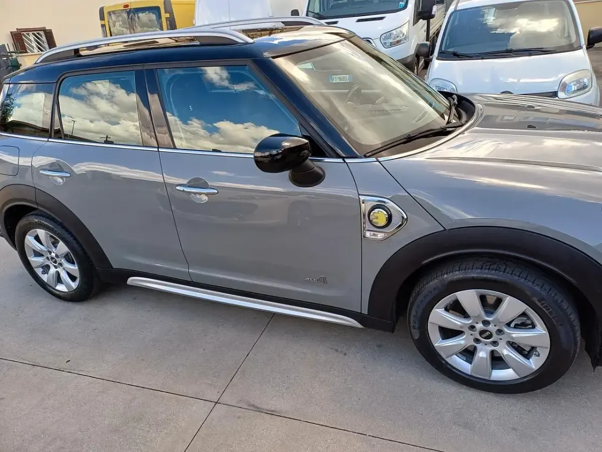 Usata Mini Cooper S Countryman Business 125 CV (91 kW) 2022 Grigio SUV