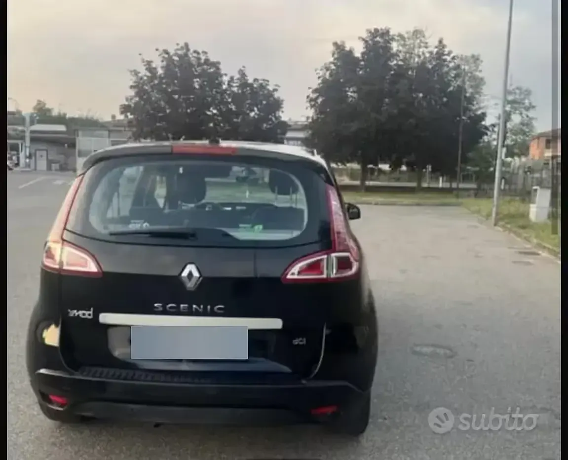 Usata Renault Scenic E-Tech 131 CV (96 kW) 2011 Nero Monovolume