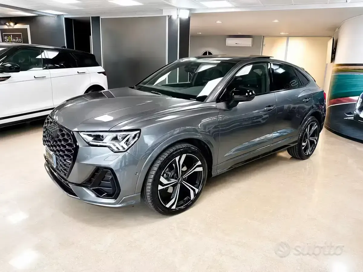 Usata Audi Q3 Sportback 150 CV (110 kW) 2024 Grigio SUV