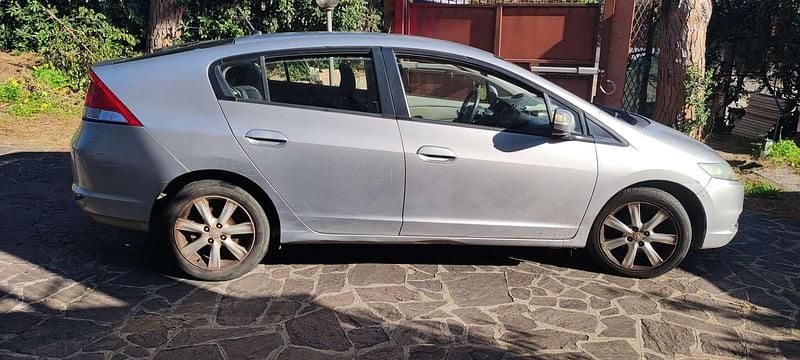 Usata Honda Insight Executive 88 CV (64 kW) 2009 Argento Utilitaria