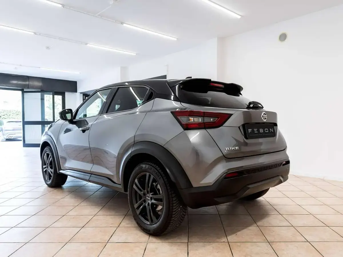 Usata Nissan Juke N-Connecta 117 CV (86 kW) 2020 Grigio SUV