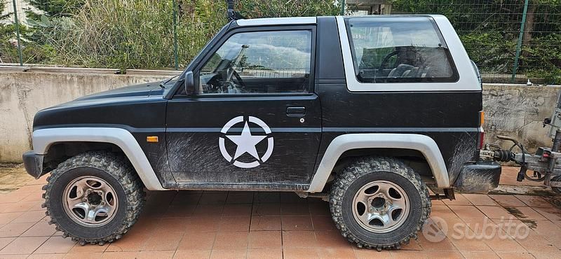 Usata Daihatsu Feroza 86 CV (63 kW) 1995 Nero SUV