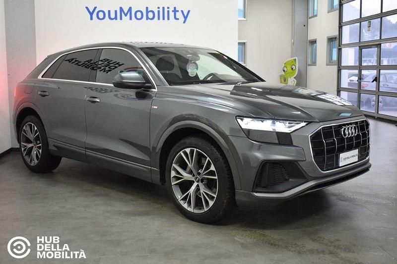 Usata Audi Q8 S-Line 286 CV (210 kW) 2022 Grigio SUV