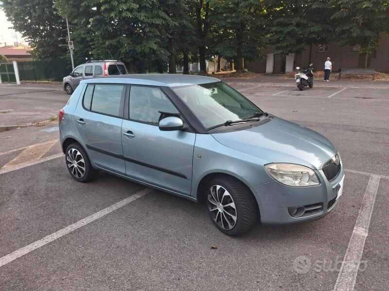 Usata Skoda Fabia Style 86 CV (63 kW) 2007 Blu Utilitaria